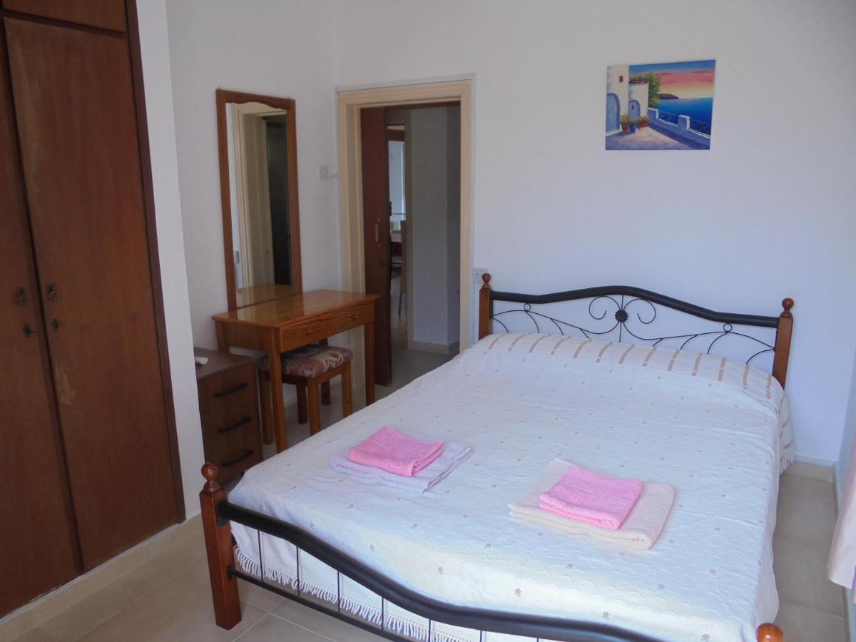 Niki Court Holiday Apartments Pafos Zewnętrze zdjęcie