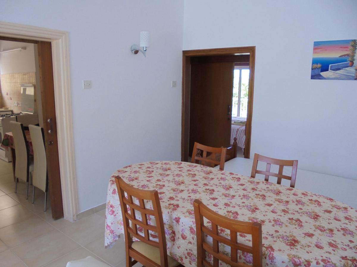 Niki Court Holiday Apartments Pafos Zewnętrze zdjęcie