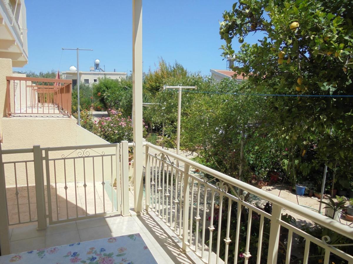 Niki Court Holiday Apartments Pafos Zewnętrze zdjęcie