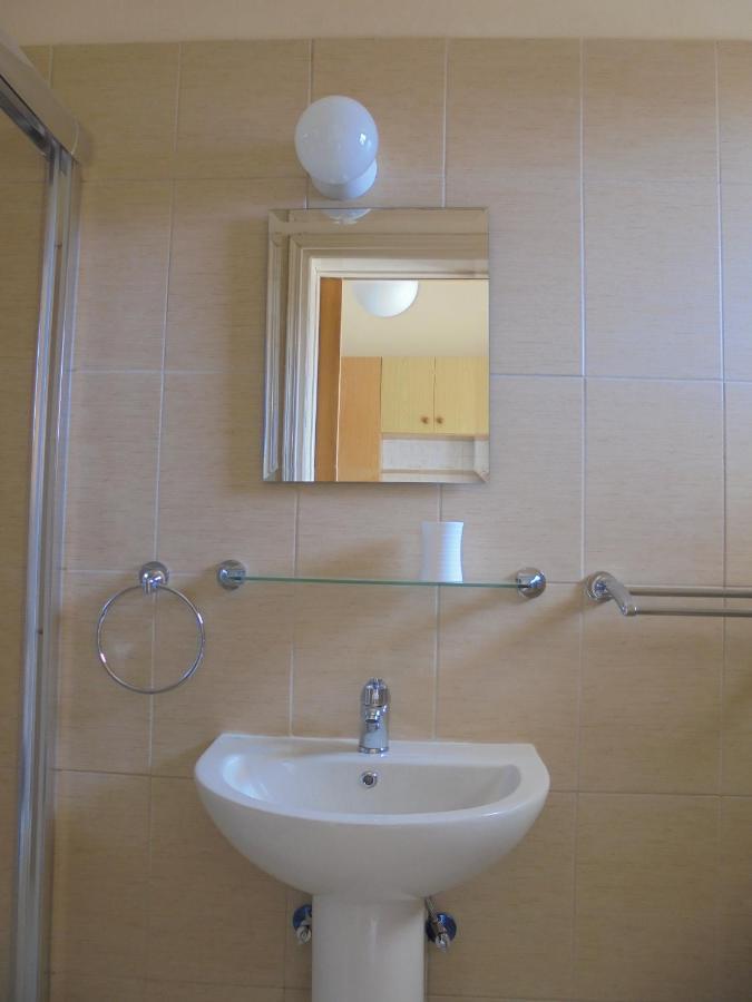 Niki Court Holiday Apartments Pafos Zewnętrze zdjęcie