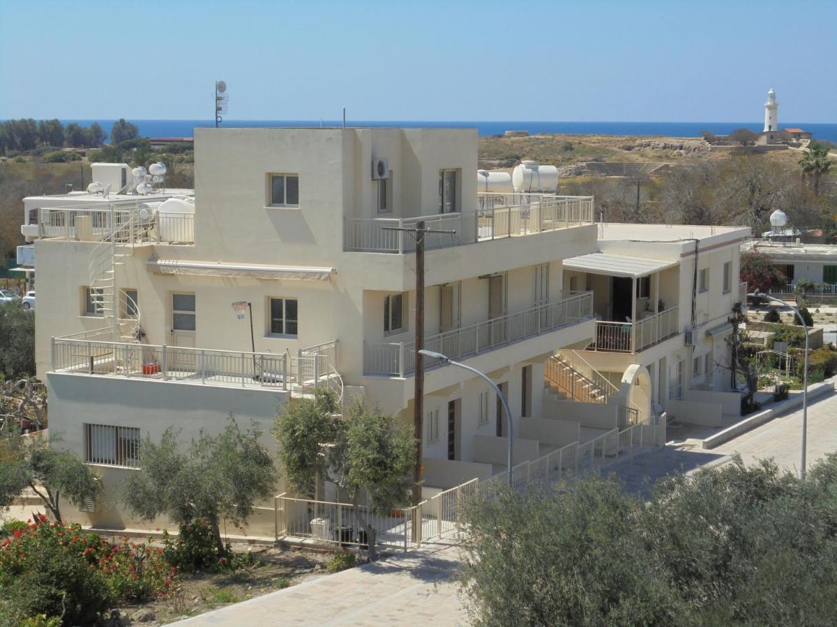 Niki Court Holiday Apartments Pafos Zewnętrze zdjęcie