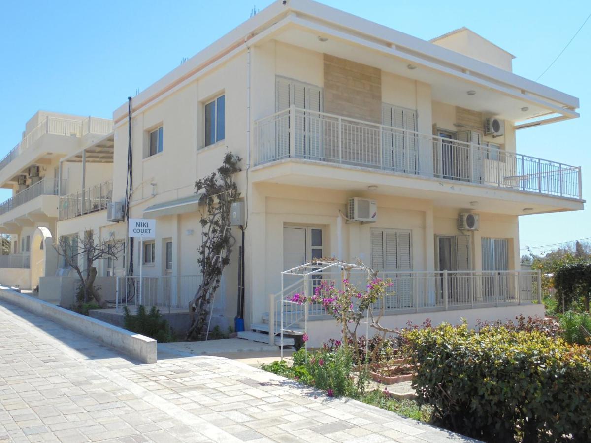 Niki Court Holiday Apartments Pafos Zewnętrze zdjęcie