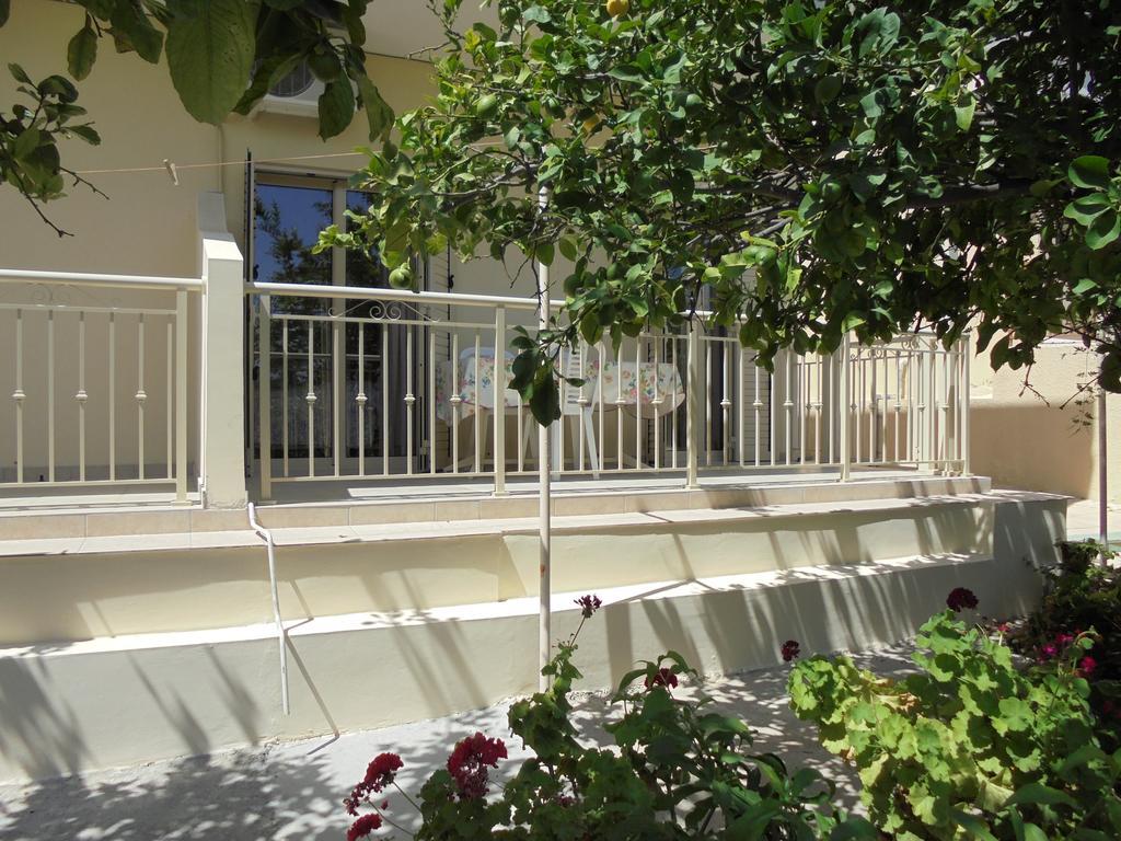 Niki Court Holiday Apartments Pafos Zewnętrze zdjęcie