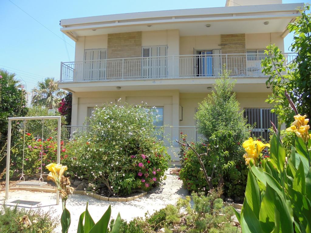 Niki Court Holiday Apartments Pafos Zewnętrze zdjęcie