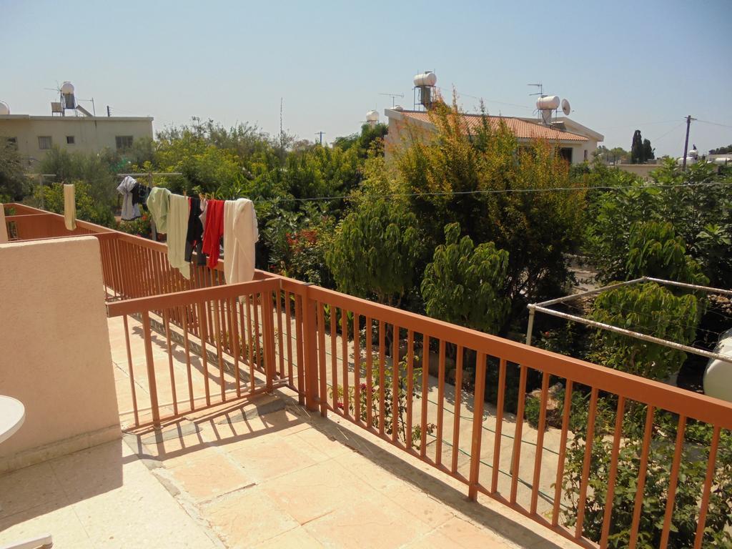 Niki Court Holiday Apartments Pafos Zewnętrze zdjęcie
