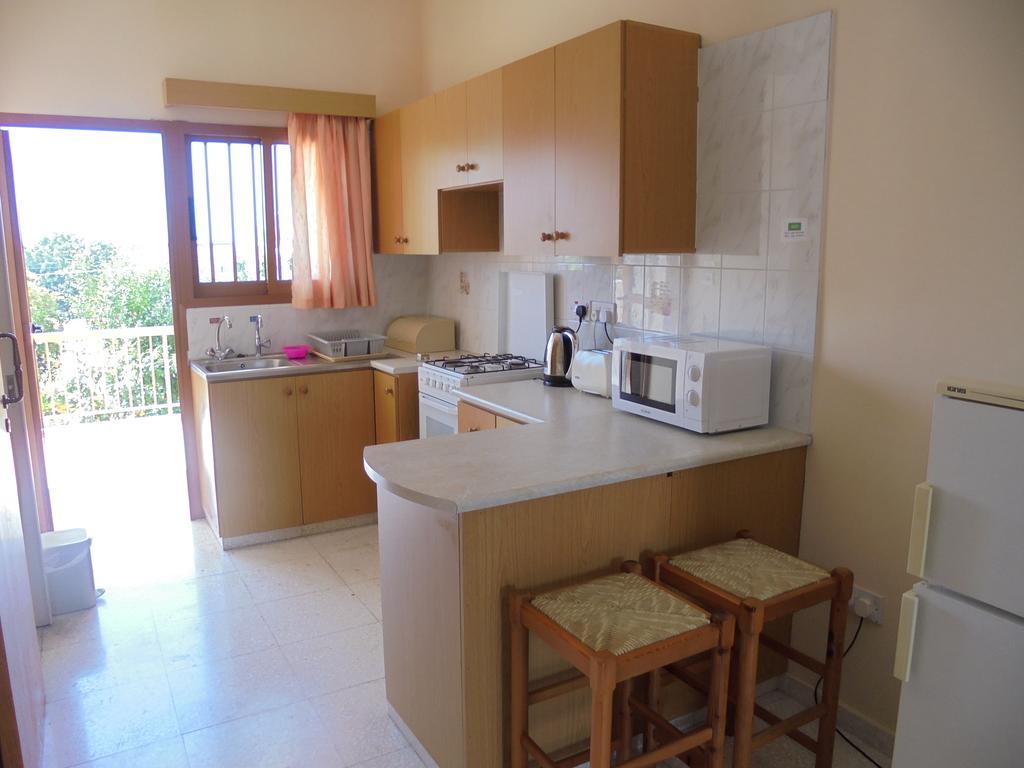 Niki Court Holiday Apartments Pafos Zewnętrze zdjęcie