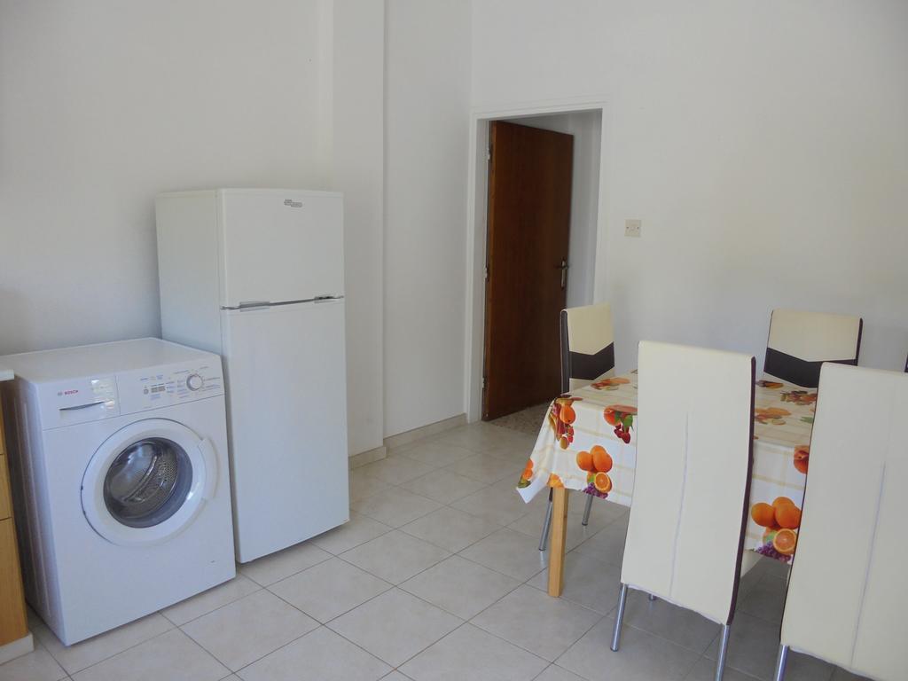 Niki Court Holiday Apartments Pafos Zewnętrze zdjęcie